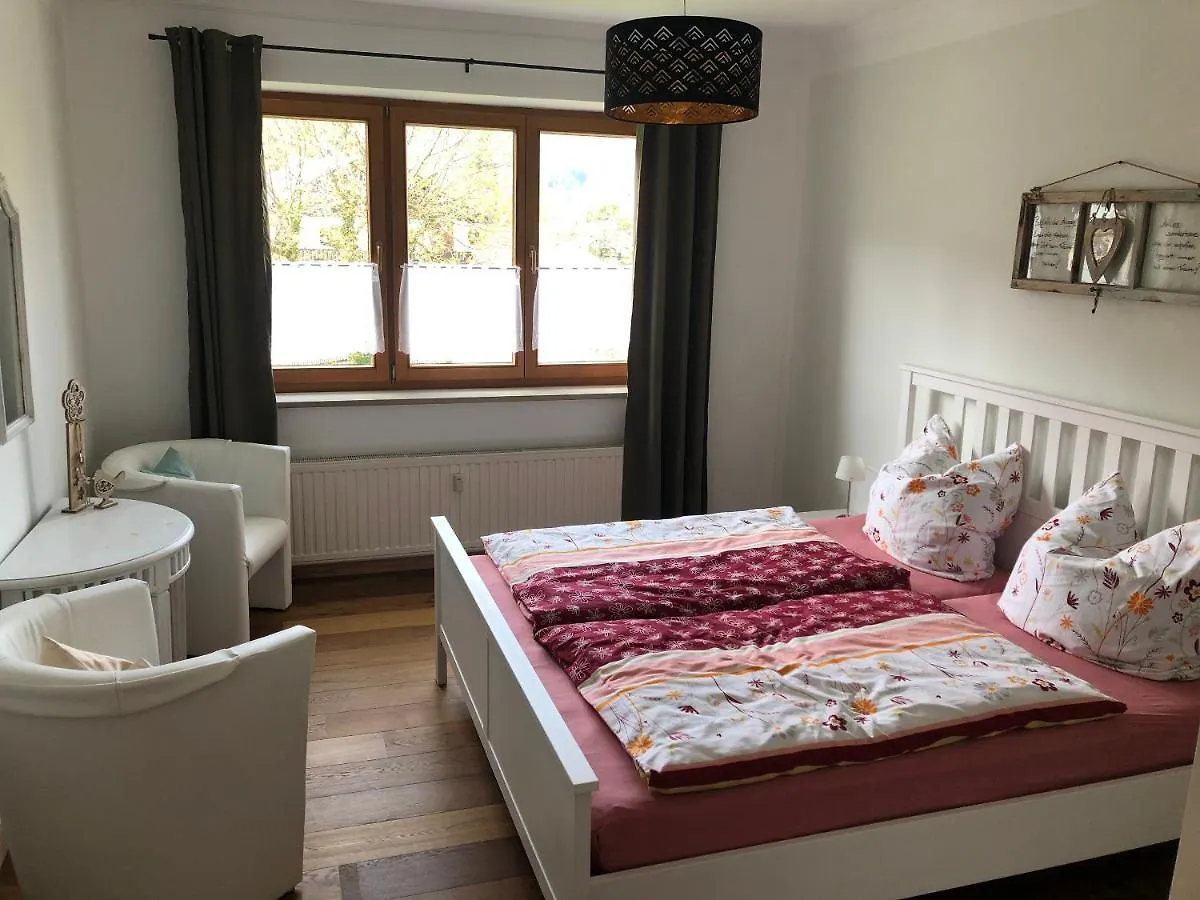Apartment Ferienwohnung Landhaus Zum Sonnenschein Marquartstein